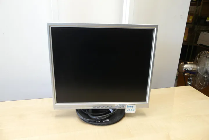 Belinea Monitor (Maxdata) Modell: BJ10001